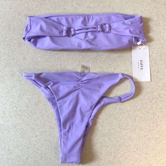 Adorable Bandeau Bikini - Picture 2 of 8